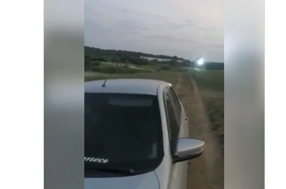 У Росії мотодельтаплан залишив без світла 2 тисячі жителів, один з пілотів у комі після потужного удару струмом