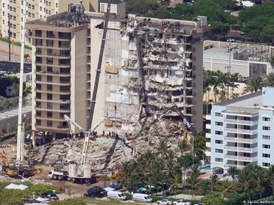Число жертв в результате обрушения дома во Флориде выросла до 94