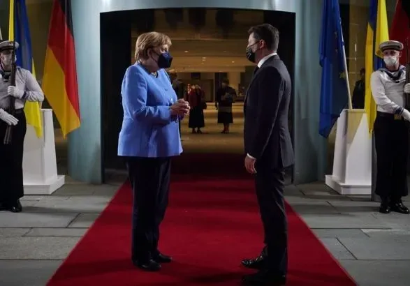 Зустріч Зеленського та Меркель тривала понад 4 години