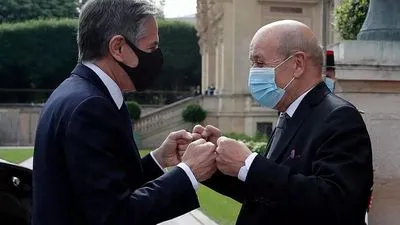 Блінкен на зустрічі з головою МЗС Франції погодилися протидіяти російській агресії