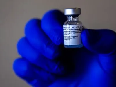 В Украине увеличили сроки хранения вакцины Pfizer: что нужно знать