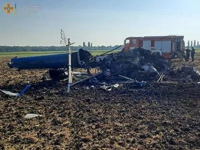 Два человека погибли при крушении вертолета в Николаевской области