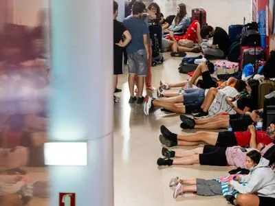 Страйк спровокував колапс в аеропорту Лісабона: скасовано вже близько 300 рейсів