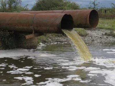 На окупованій Луганщині гострий дефіцит питної води: бойовики організували графік "через день"