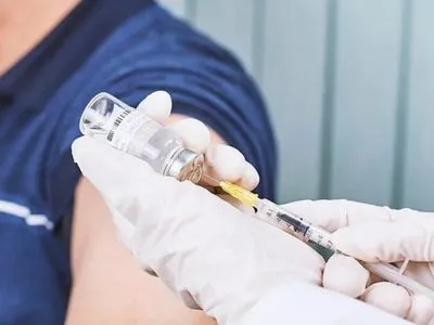 В Узбекистані вводять обов'язкову вакцинацію