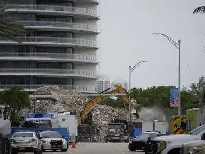 Пожежні у Флориді завершили пошук останків після обвалення кондомініуму в районі Майамі