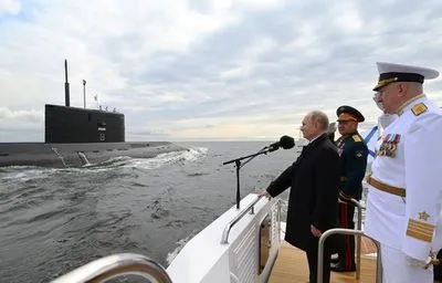За місяць після інциденту з Defender біля окупованого Криму: Путін пригрозив ворогам "непоправним ударом" від російського флоту