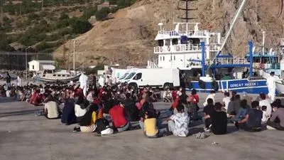 Туреччина затримала 200 афганських мігрантів, які прямували до Італії