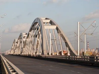 Кабмін виділив 500 млн грн на добудову Дарницького мосту в Києві