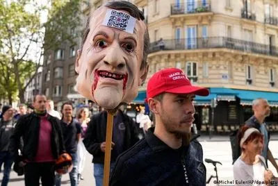 У Франції 19 осіб затримали на маніфестаціях проти санітарних пропусків