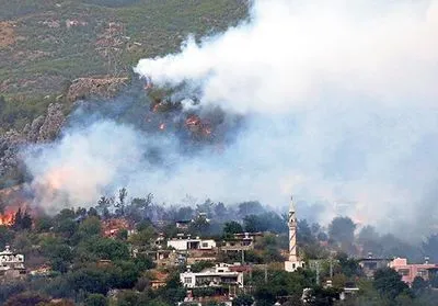 Пожежі в Туреччині: з готелів Бодрума евакуюють людей