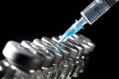 В Білорусі заявили, що створили прототип вітчизняної вакцини від коронавірусу