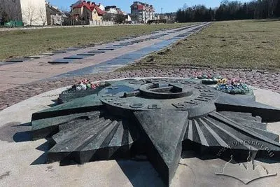 МЗС РФ направив ноту протесту через декомунізацію меморіалу "Марсове поле" у Львові