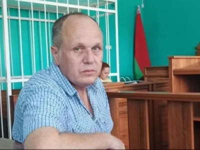 У Білорусі журналіста за “образу Лукашенка” засудили до 1,5 року колонії