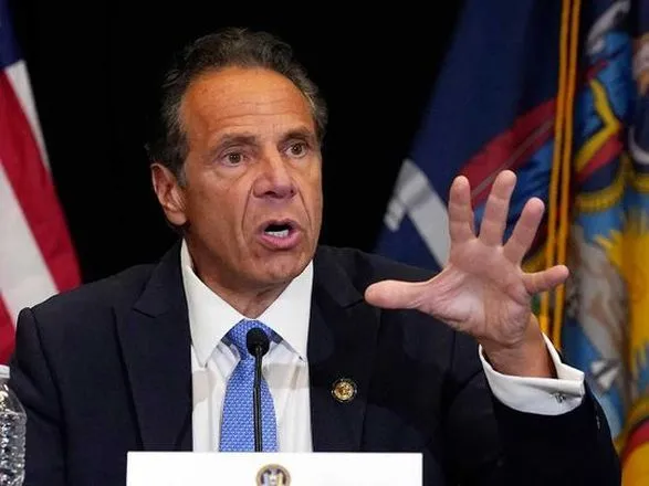 Губернатора Нью-Йорка Куомо обвиняют в сексуальных домогательствах - СМИ