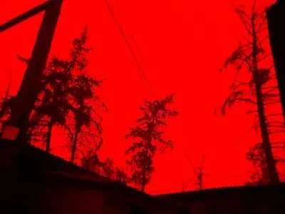 В Якутии небо стало красного цвета из-за дыма от лесных пожаров