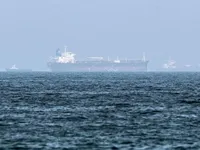 Поддерживаемые Ираном силы захватили танкер у берегов ОАЭ: иранские силы отвергают обвинения в нападении