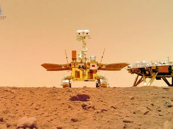Китайський марсохід подолав понад 800 метрів поверхнею Марсу
