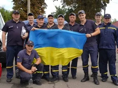 Украинские спасатели вылетели в Грецию тушить масштабные лесные пожары