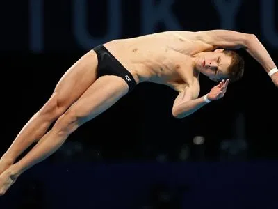 Олимпиада-2020: 15-летний украинец Середа прошел в полуфинал прыжков в воду