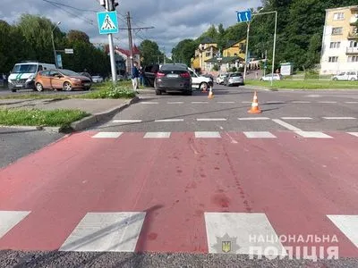 Львів'янка на BMW збила водія електросамоката, хлопець у реанімації