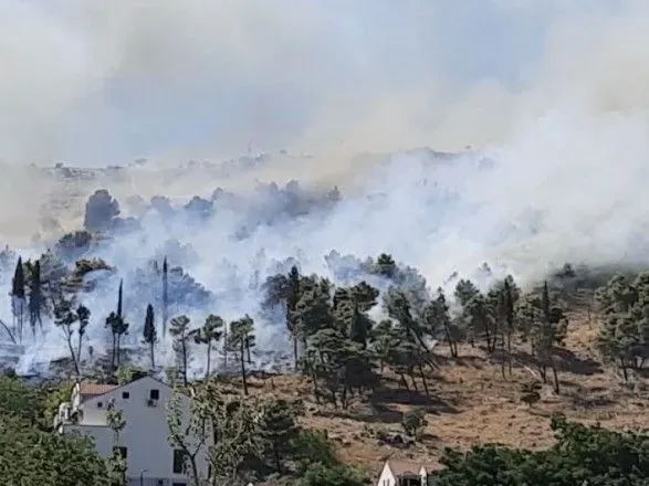 У Чорногорії спалахнули пожежі