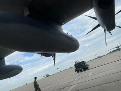 Військові льотчики із США прибули до Вінниці для спільних навчань