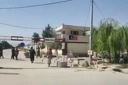"Талибан" продолжает наступление в Афганистане: захватил еще две столицы провинций