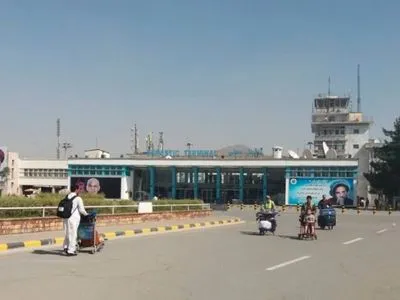 США отправляют войска в аэропорт Кабула для эвакуации сотрудников посольства