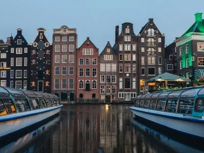 В Нидерландах продлили карантин до ноября: что запрещено