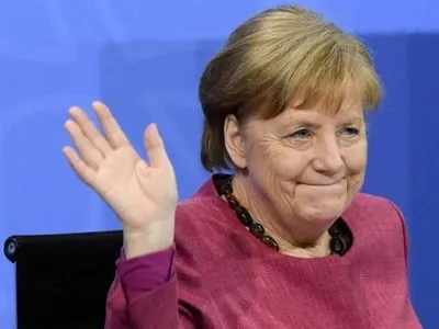 Стало відомо, яку пенсію отримуватиме Меркель після відходу з посади канцлера