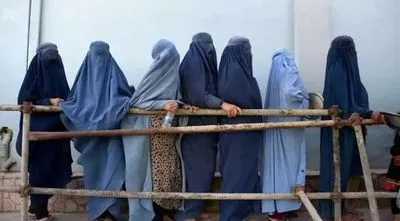 Талібан примушує афганських жінок виходити заміж за терористів