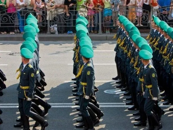 До параду на День Незалежності долучаться іноземні військові: з Чехії приїдуть на знак підтримки