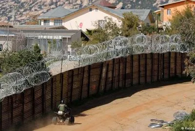 На границе США и Мексики задержали больше мигрантов за последние 20 лет