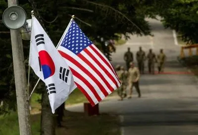 Южная Корея и США в понедельник начнут совместные военные учения