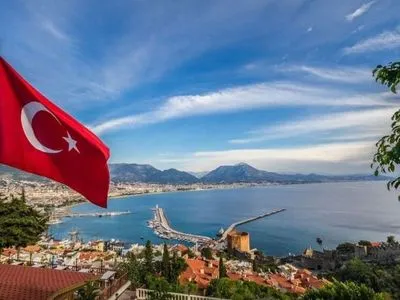 США не рекомендуют ездить в Турцию из-за высокой заболеваемости COVID -19