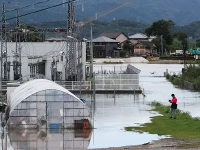 Дожди в Японии унесли жизни двух детей