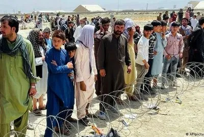 Велика Британія прийме близько 20 тис. біженців з Афганістану