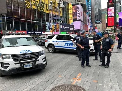 В Нью-Йорке из-за подозрительного предмета эвакуировали Таймс-сквер
