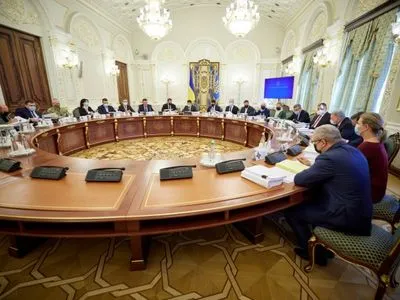 СНБО ввела новые санкции. В частности против нардепа Деркача