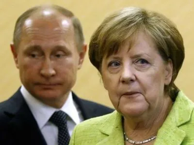 Меркель прибула з офіційним візитом до Москви