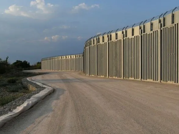Греція завершує розширення стіни кордону, щоб стримувати потенційних афганських мігрантів