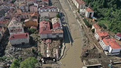 Жертвами разрушительных наводнений в Турции стали более 80 человек