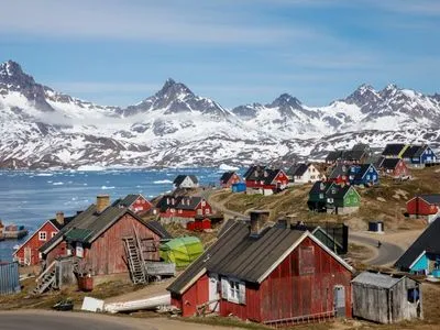 Впервые за всю историю наблюдений в Гренландии выпал дождь