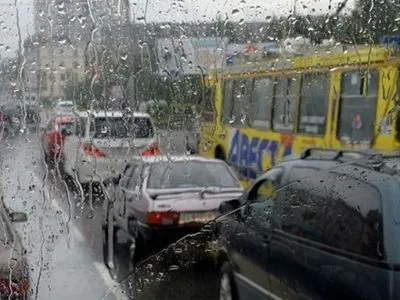 Утром в Киеве образовались пробки: где затруднено движение