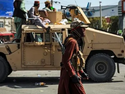 ЗМІ: таліби напали на репортера та оператора одного з найбільших каналів Афганістану