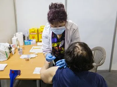 В Украине новый рекорд прививок от COVID-19 за сутки
