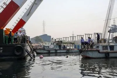 У Бангладеш затонуло пасажирське судно: 21 людина загинула, 50 зникли безвісти