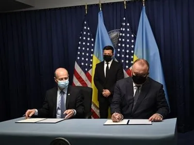 В США подписали меморандум о строительстве в Украине 5 энергоблоков