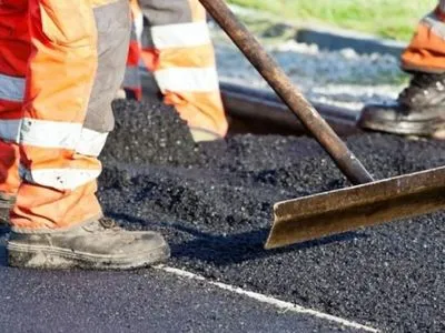 Фирма из окружения мэра Одессы Труханова получила подряды на ремонт дорог в Харькове